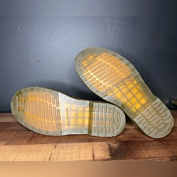 SOLD Dr Martens Leather Oxford Lace-Ups - Size 8M - Picture 6 of 7